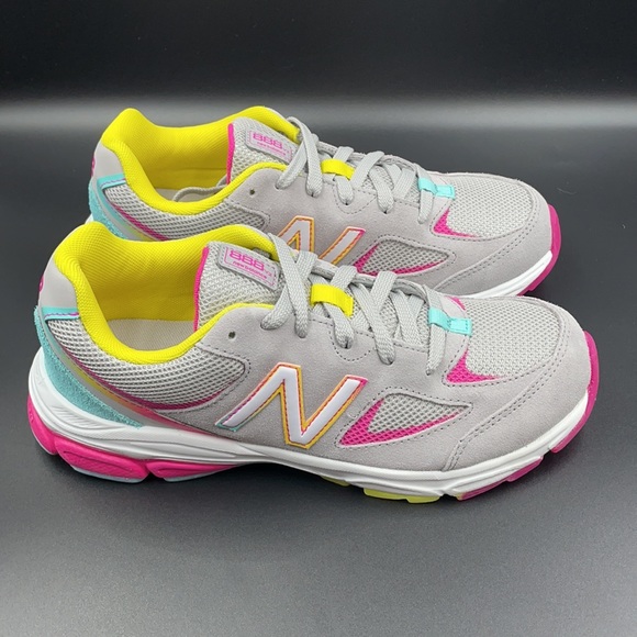 New‎ Balance 888v2 Women’s Sz 7 - Picture 1 of 10